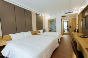 Phương Đông Hotel Móng Cái